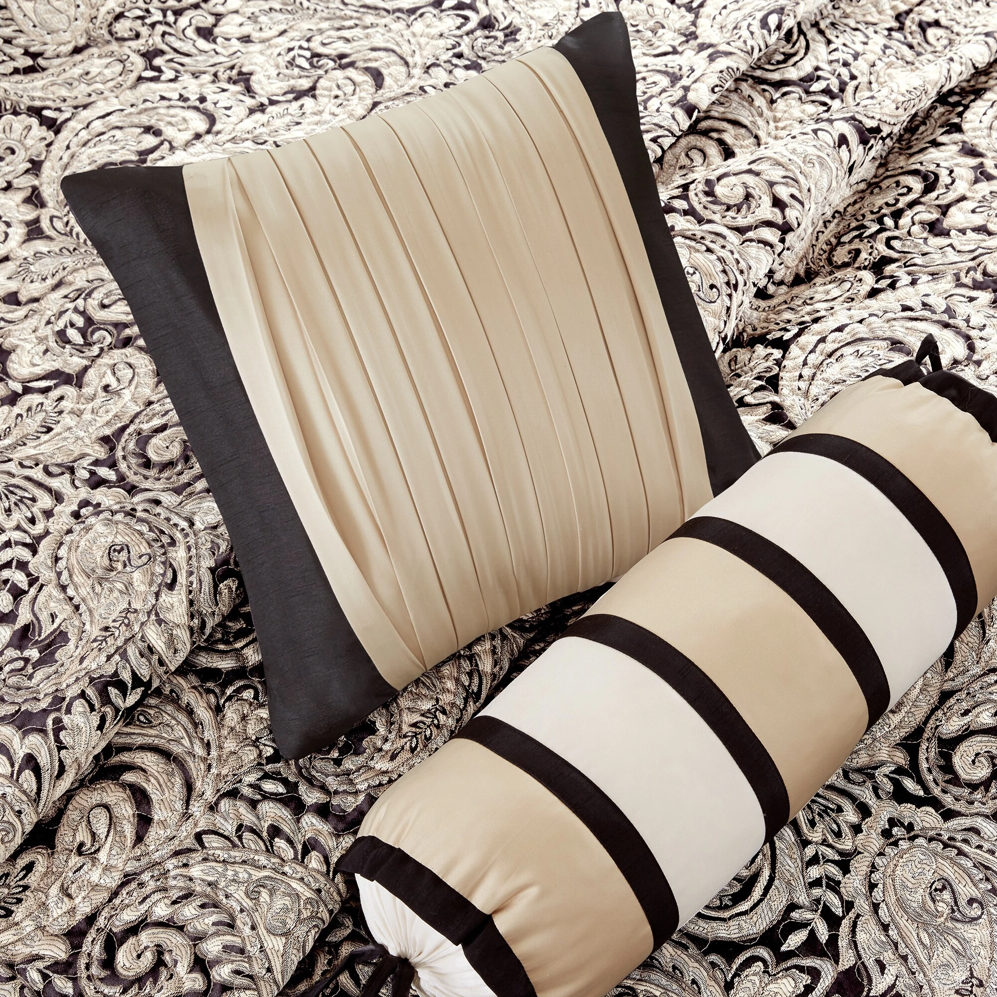 Hot Sale ⭐ Gracewood Hollow Abley Black Quilted Coverlet Set ✨ 6 Hot Sale ⭐ Gracewood Hollow Abley Black Quilted Coverlet Set ✨ - Image 4