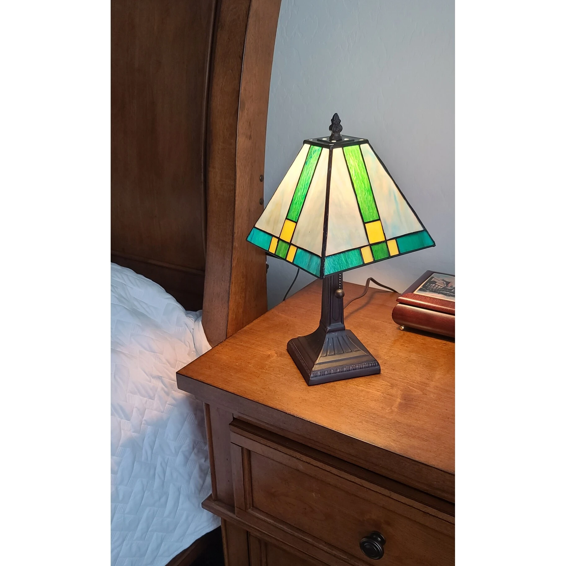 Cheapest ???? Gracewood Hollow Okja 14.5-inch Tiffany-style Banker Lamp With Blue/Green/Yellow Stained Glass ???? 4 Cheapest ???? Gracewood Hollow Okja 14.5-inch Tiffany-style Banker Lamp With Blue/Green/Yellow Stained Glass ???? - Image 2